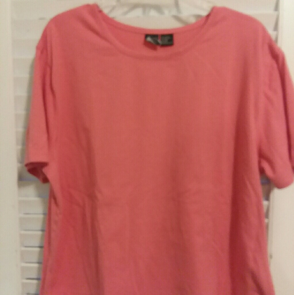 Women's Plus Size T-shirt Size 3X